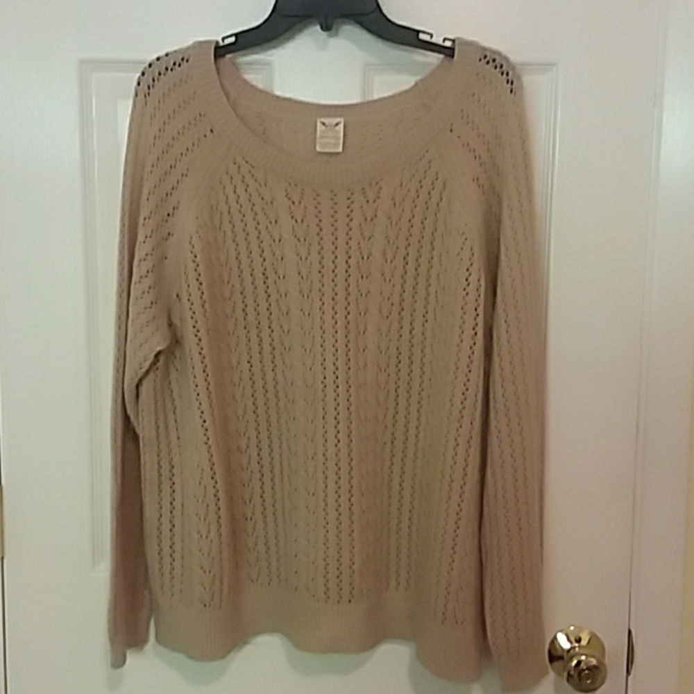 Faded Glory light beige sweater